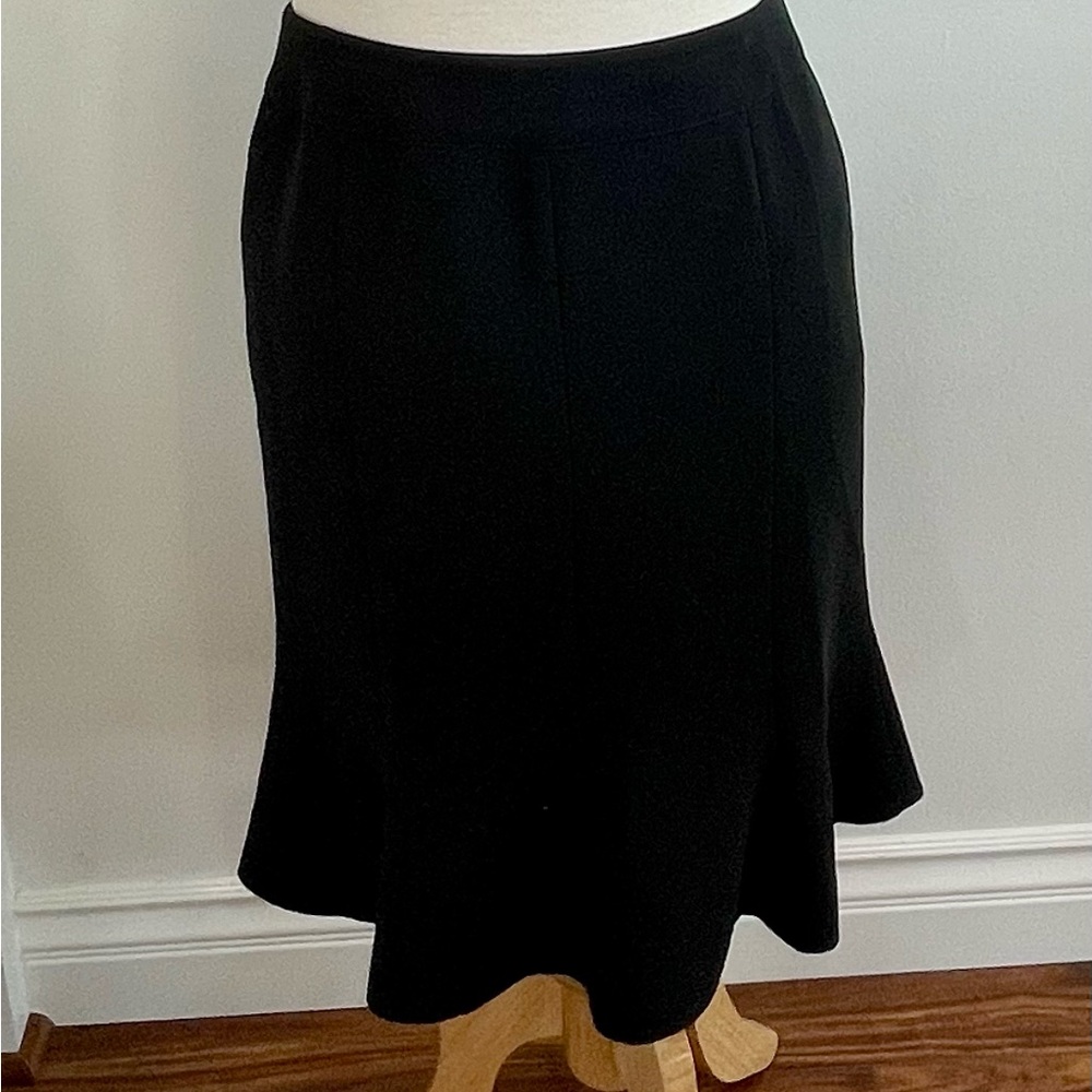 Elegant Women's Skirt